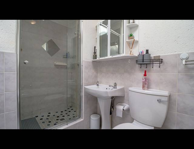 2 BEDROOM APARTMENT FOR SALE IN MARAIS STEYN PARK